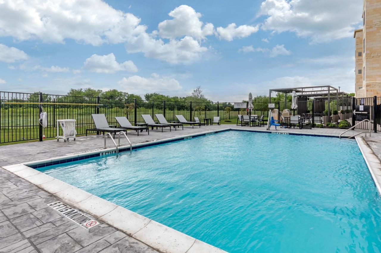 Staybridge Suites Grand Prairie Near Epic Central By Ihg Esterno foto